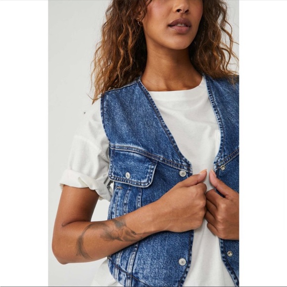 Free People We The Free! Florence Ranch Vest in Light Blue NWT! - Picture 4 of 10